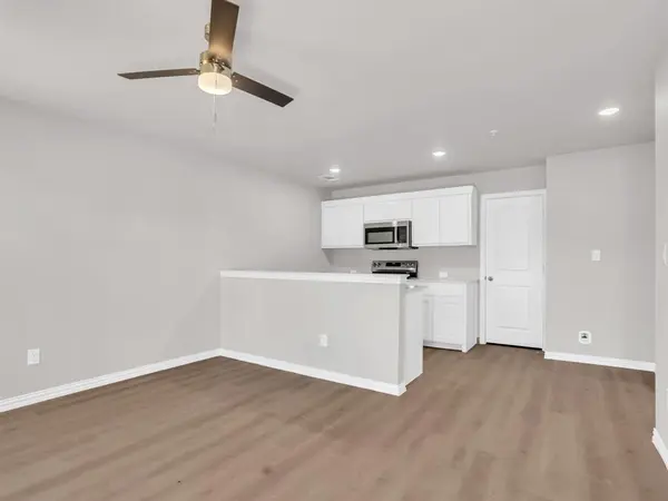 3001 Grey Wolf Circle #121, Denton, TX 76209