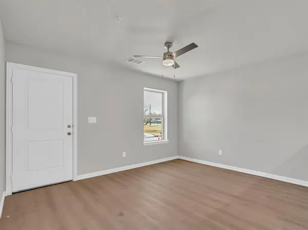 3001 Grey Wolf Circle #121, Denton, TX 76209