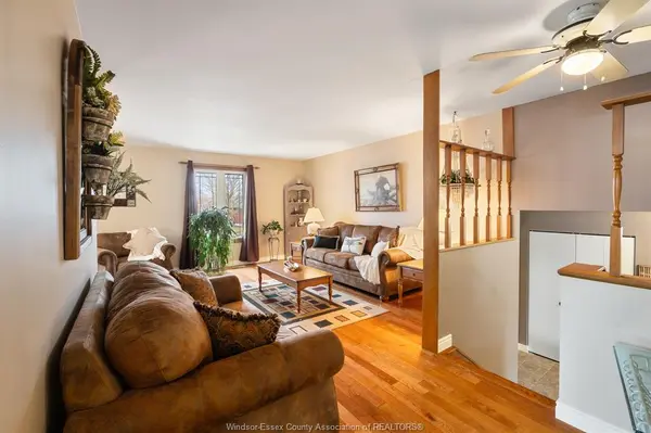 42 William Avenue, Kingsville, ON N9Y 3T4