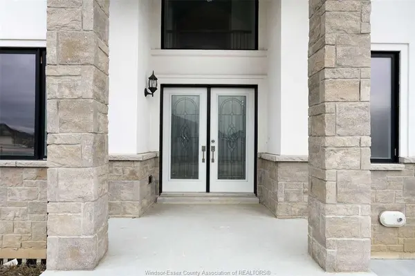 58 NOBLE, Amherstburg, ON N9V 0G8