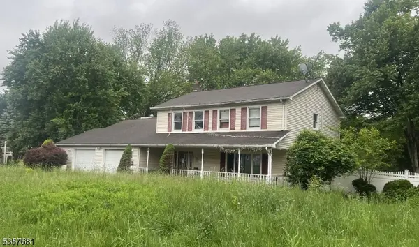 8 Plaskon Ter, Ogdensburg Boro, NJ 07439