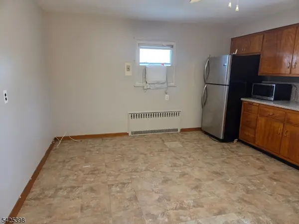 144 Raphael Rd, Totowa Boro, NJ 07512