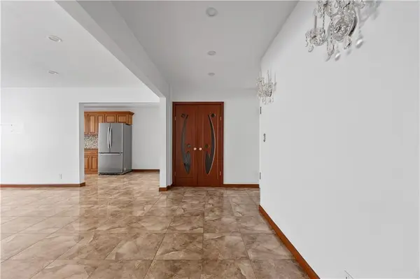 1180 Ocean Pkwy #3E, Brooklyn, NY 11230