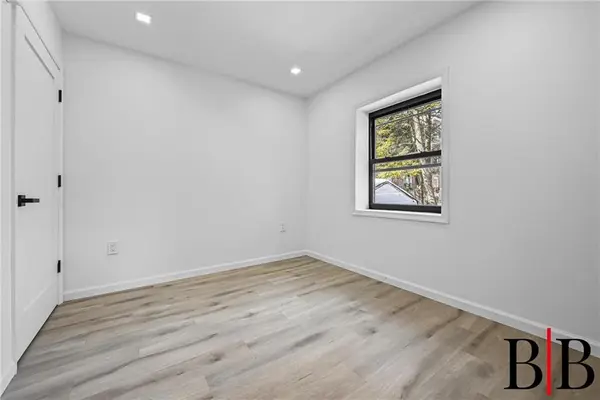 552 East 80th ST, Brooklyn, NY 11236