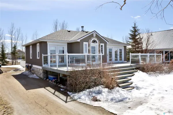 17 Poplar DRIVE, Katepwa Beach, SK S0G 2K0