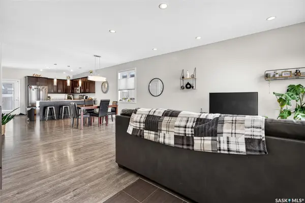 24 Hodges CRESCENT, Moose Jaw, SK S6J 0B1