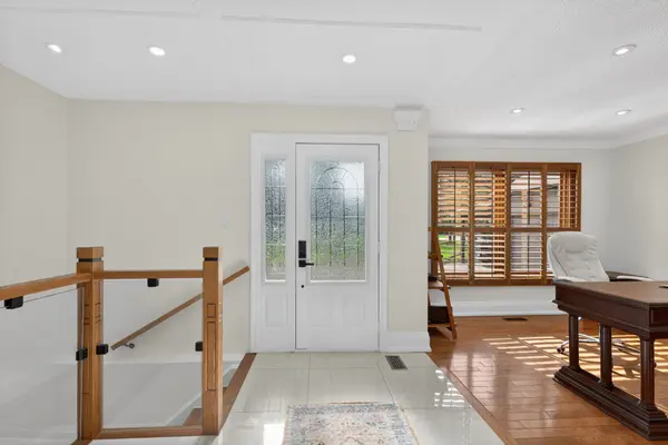 11 Meadow DR, Caledon, ON L7K 1A2