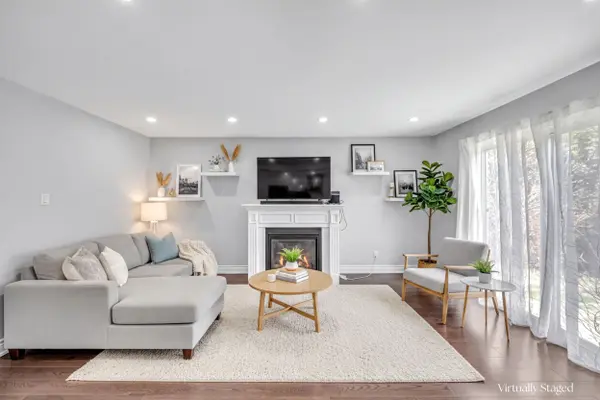 3275 Greenbelt CRES, Mississauga, ON L5N 5Y1