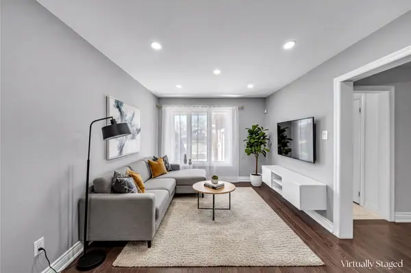 3275 Greenbelt CRES, Mississauga, ON L5N 5Y1