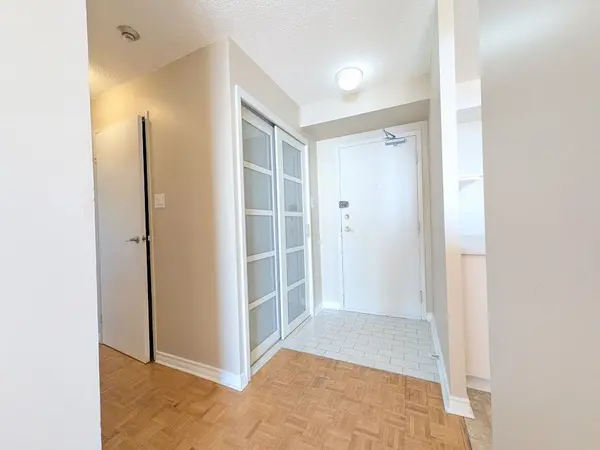 3845 Lake Shore BLVD W #1510, Toronto W06, ON M8W 4Y3