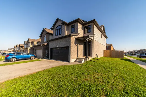 1 Sparkle DR, Thorold, ON L0S 1A0