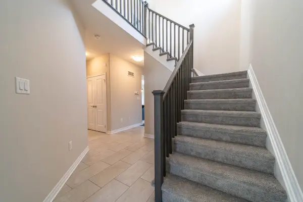 1 Sparkle DR, Thorold, ON L0S 1A0