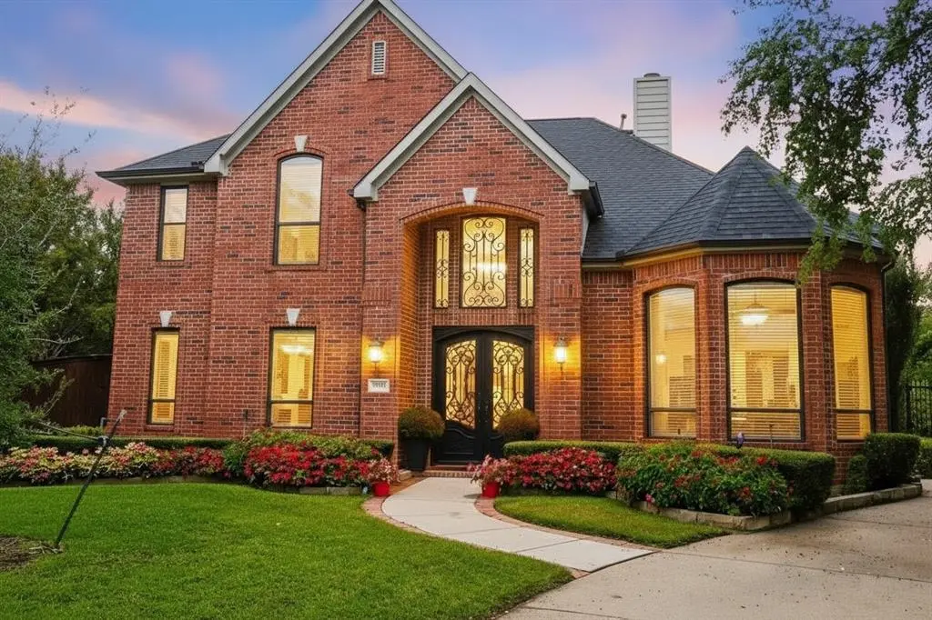 3720 Cripple Creek Court, Bedford, TX 76021