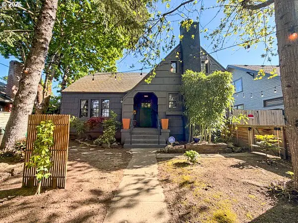 1332 NE FREMONT ST, Portland, OR 97212