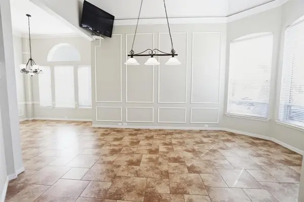 3720 Cripple Creek Court, Bedford, TX 76021