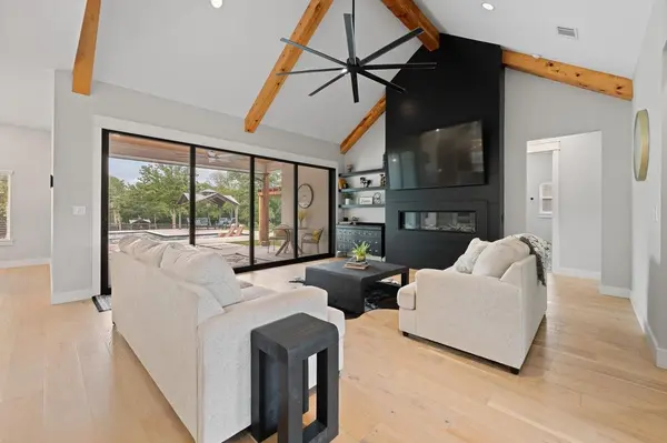 1098 Twin Creeks Drive, Weatherford, TX 76088