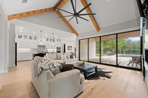 1098 Twin Creeks Drive, Weatherford, TX 76088