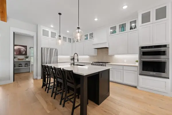 1098 Twin Creeks Drive, Weatherford, TX 76088