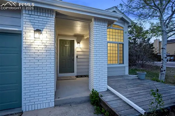 8388 Wilmington DR, Colorado Springs, CO 80920