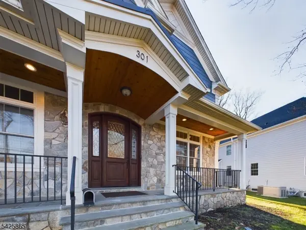 301 Garrett Rd, Mountainside Boro, NJ 07092