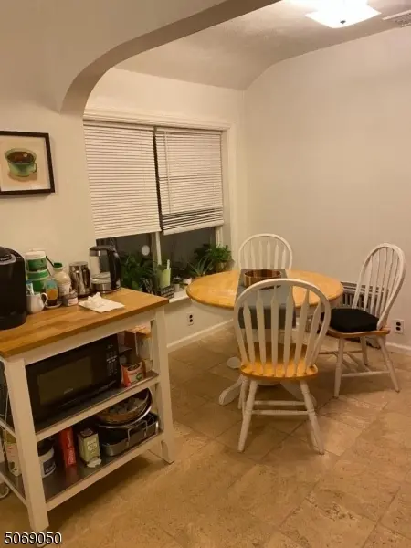 28 Stagaard Pl, Fanwood Boro, NJ 07023