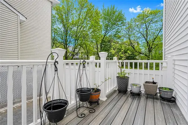 68 Eltingville BLVD, Staten  Island, NY 10312