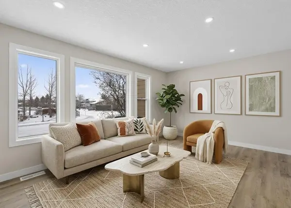 5625 Templehill RD NE, Calgary, AB T1Y 4C1