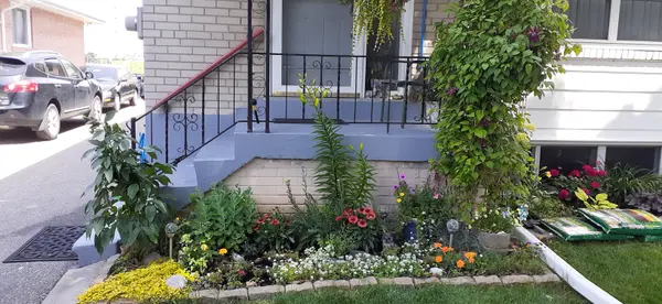 6 Ailsa Craig CT, Toronto C07, ON M2R 2B8