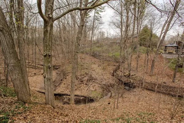 1141 Crofton WAY, Burlington, ON L7P 3A8