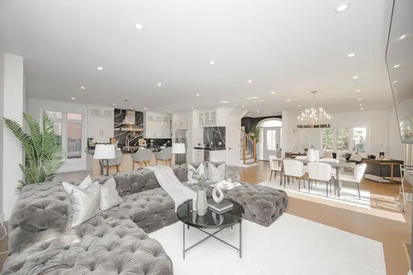 2324 Hilltop LN, Oakville, ON L6M 3M8