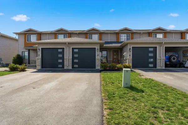 39 Ridgeway PL, Belleville, ON K8P 5G3