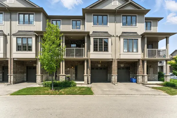 377 Glancaster RD #Unit 37, Hamilton, ON L9G 0G4