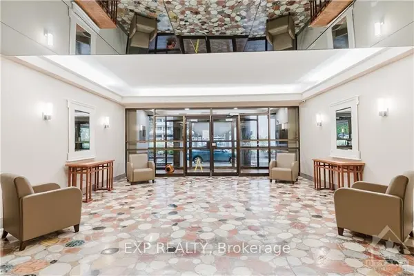 1785 Frobisher LN #906, Alta Vista And Area, ON K1G 3T7