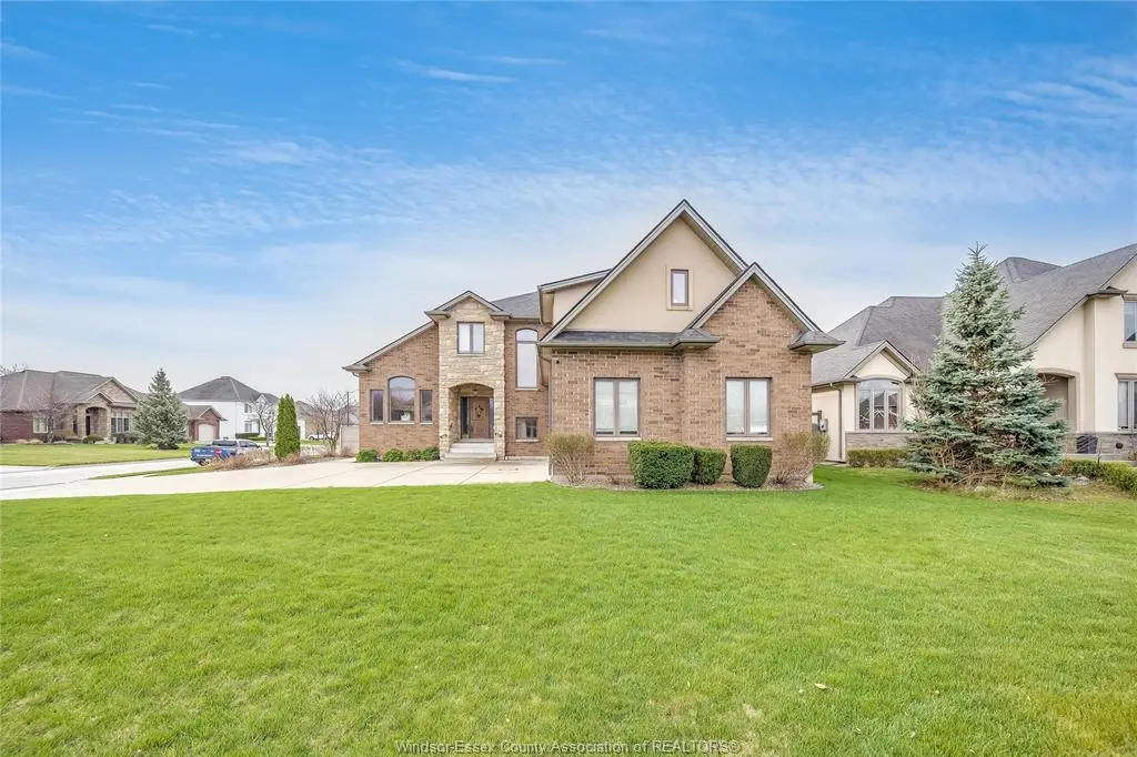 12337 CANDLEWOOD Drive, Tecumseh, ON N9K 0A3