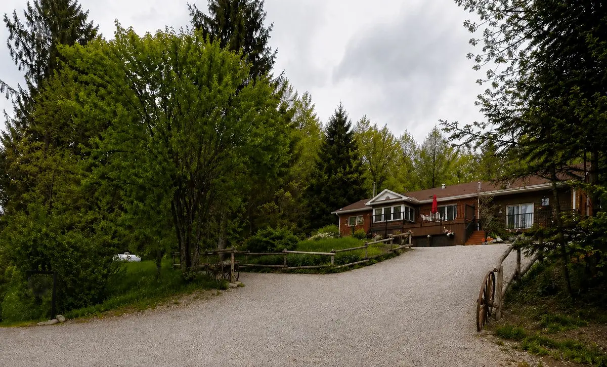 26 Reid ST, Kawartha Lakes, ON K0M 2A0