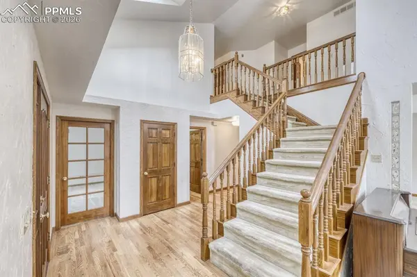 225 Sugarbush DR, Monument, CO 80132