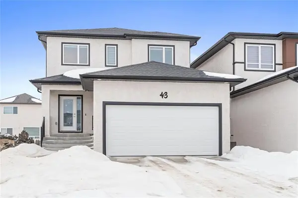 43 CRYSTAL LAKE TER, Winnipeg, MB R3Y 2E5