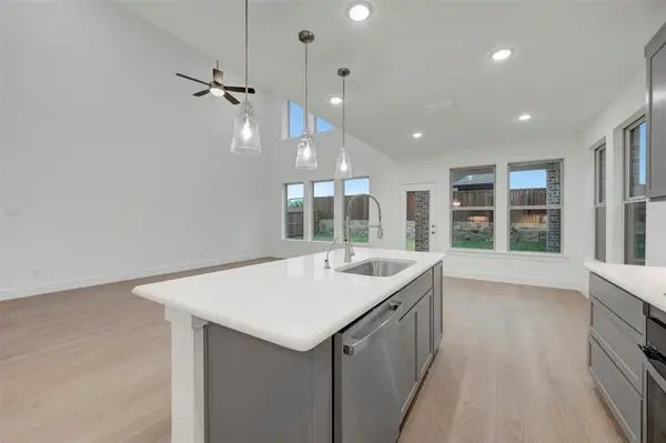 5204 Middlestone Lane, Denton, TX 76226