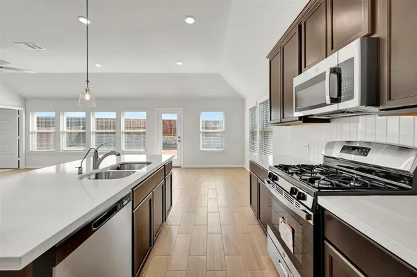 764 Grand Dale Drive, Lavon, TX 75166