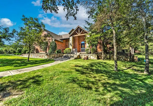 1900 Oak View Court, Cross Roads, TX 76227