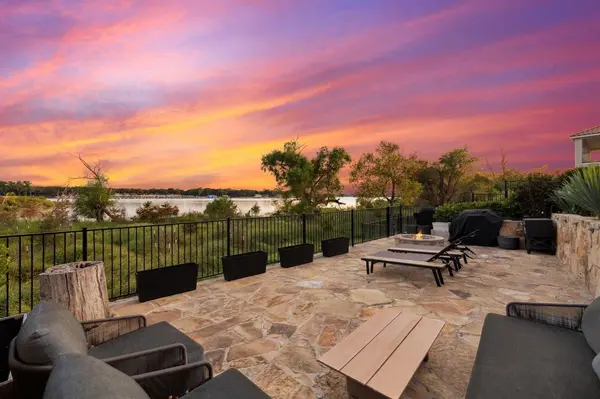 9053 Lakeside Drive, Fort Worth, TX 76179