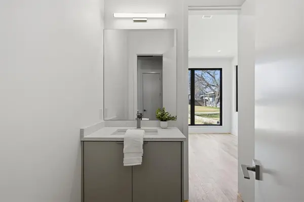 8806 Diceman Drive, Dallas, TX 75218