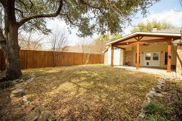 2410 Radcliffe Drive, Rowlett, TX 75088