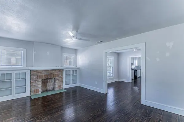 2914 E Edmond, Waco, TX 76707