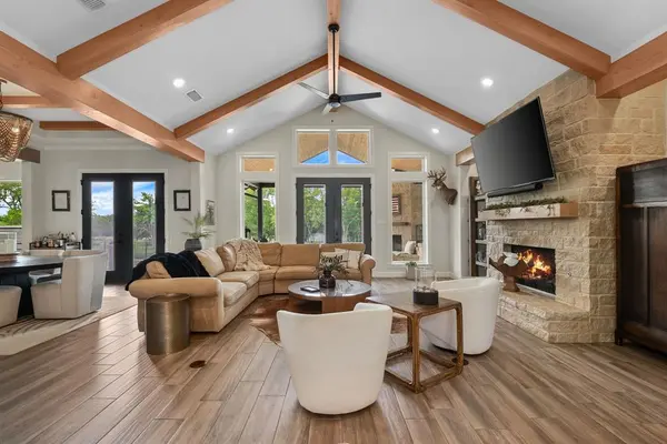 2100 Lake Crest Lane, Wills Point, TX 75169