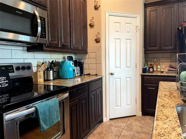 6174 Baggins Street, Fort Worth, TX 76179