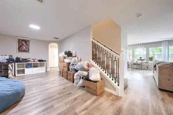 2203 Wagon Wheel Trail, Corinth, TX 76208