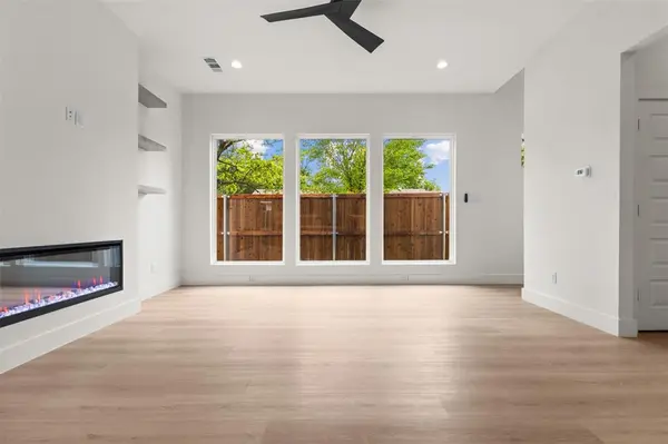 2010 Life Avenue, Dallas, TX 75212