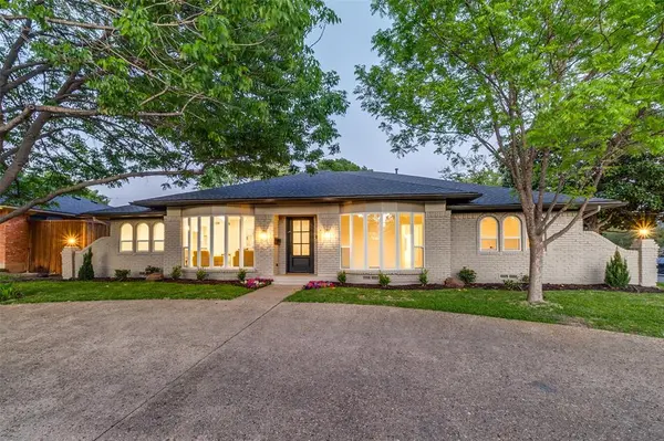 9406 Arborhill Drive, Dallas, TX 75243