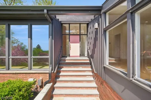 293 Wyoming Ave, Maplewood Twp., NJ 07040